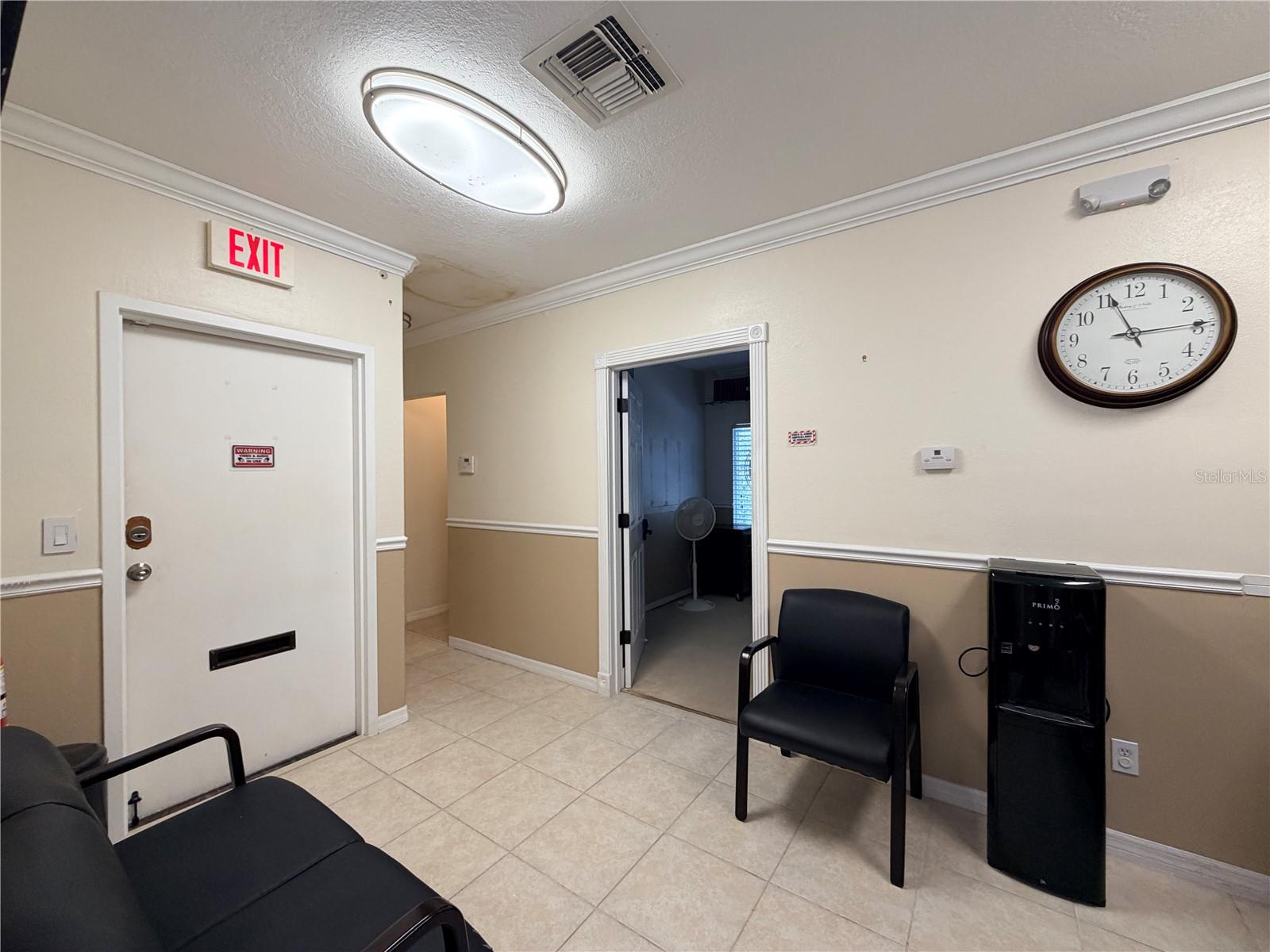 Image 17 of 18 For 1400 Oak Street F