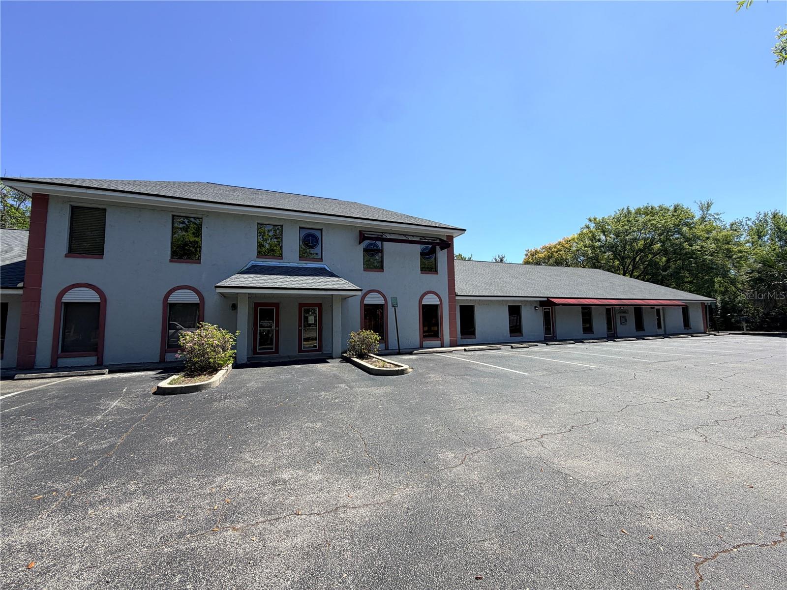 Image 4 of 18 For 1400 Oak Street F