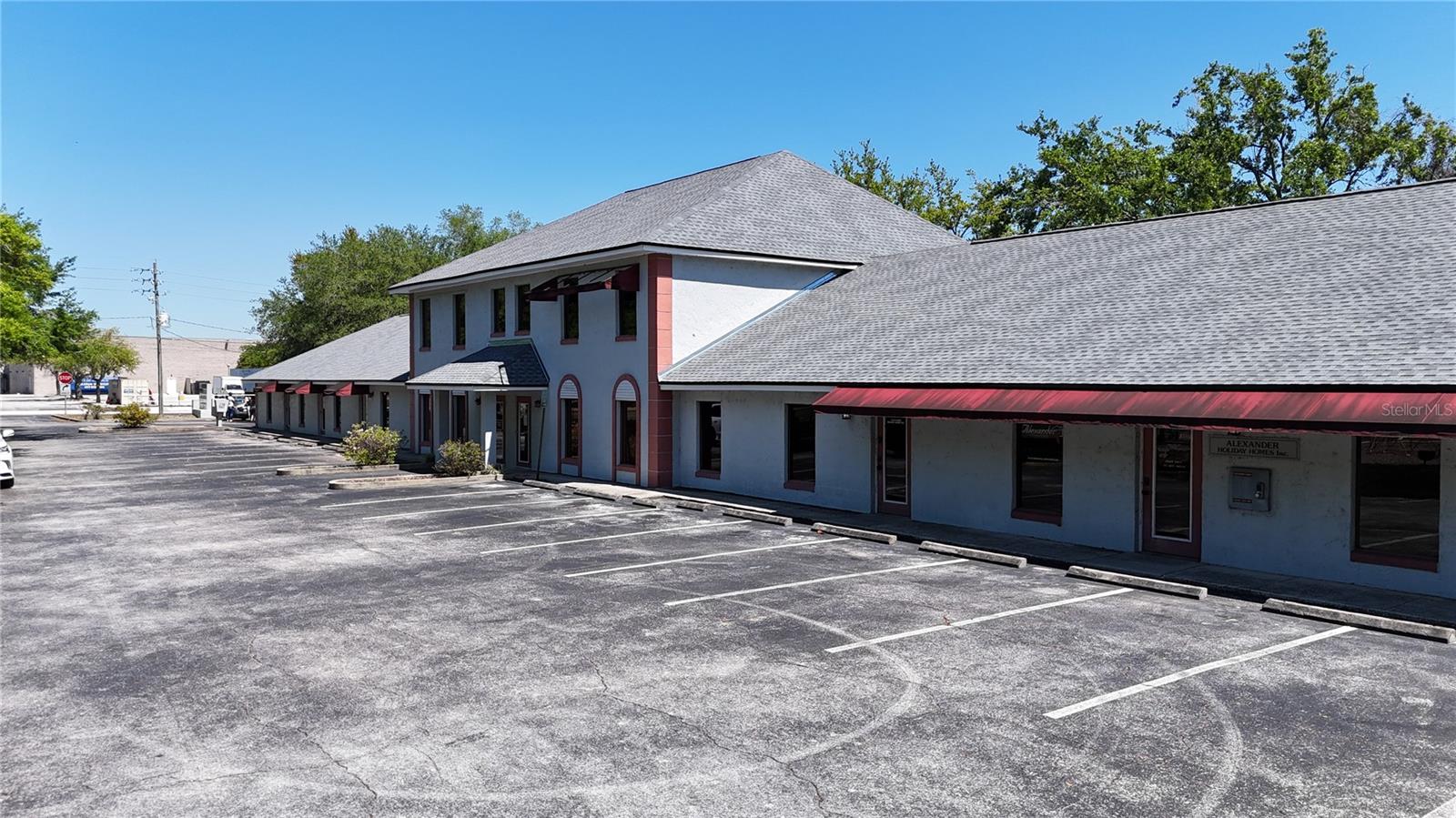 Image 5 of 18 For 1400 Oak Street F