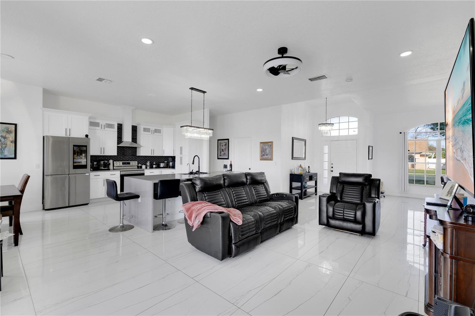 Image 5 of 32 For 2654 Hawthorne Lane