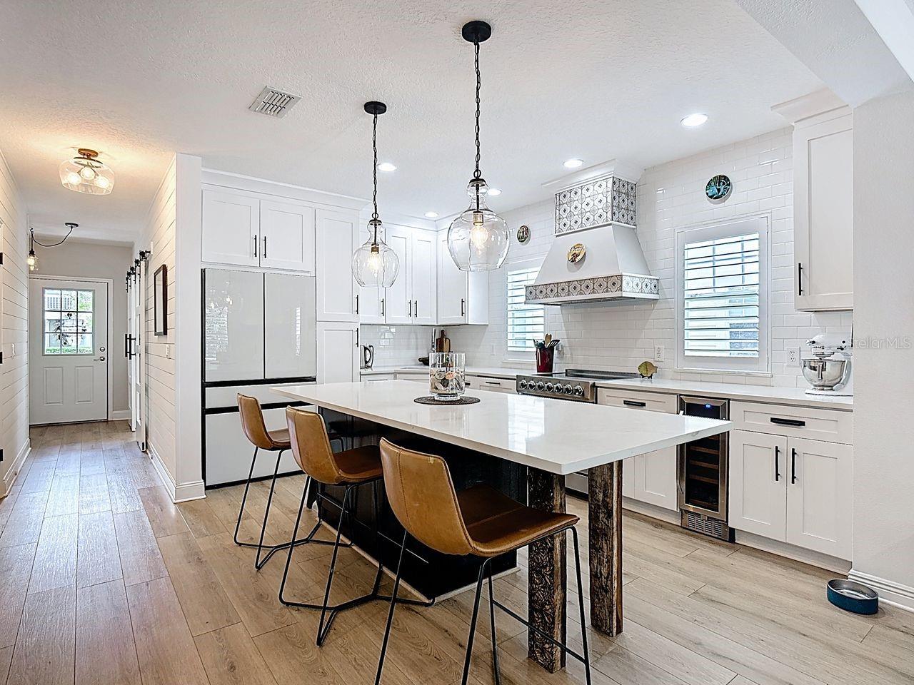 Image 13 of 47 For 1043 Nash Dr  1043