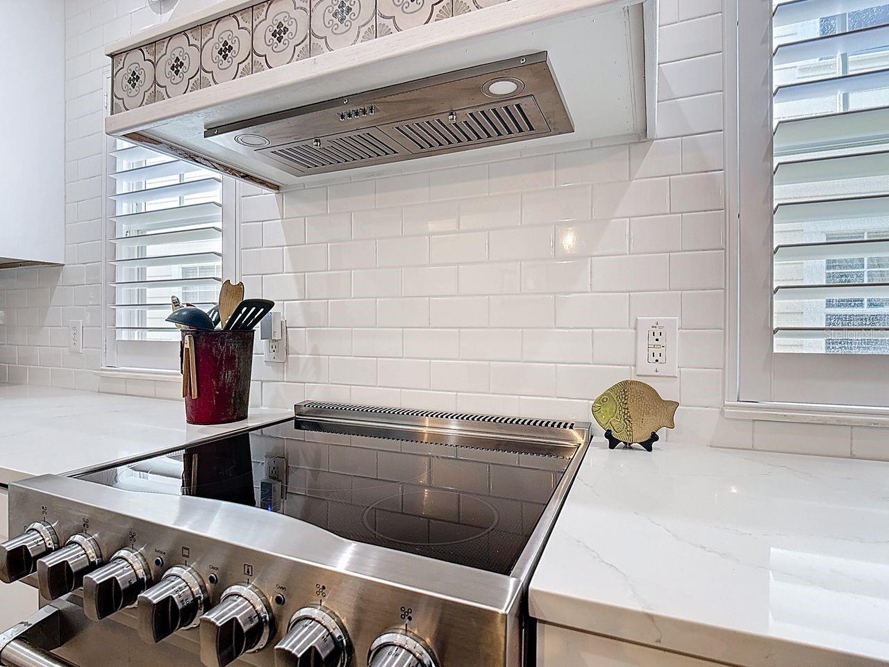 Image 16 of 47 For 1043 Nash Dr  1043