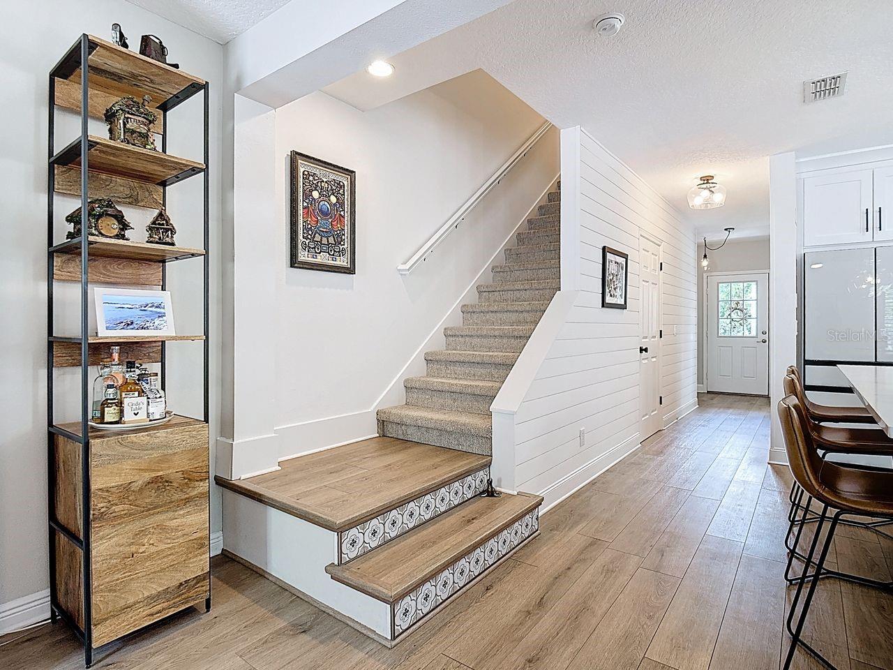 Image 21 of 47 For 1043 Nash Dr  1043