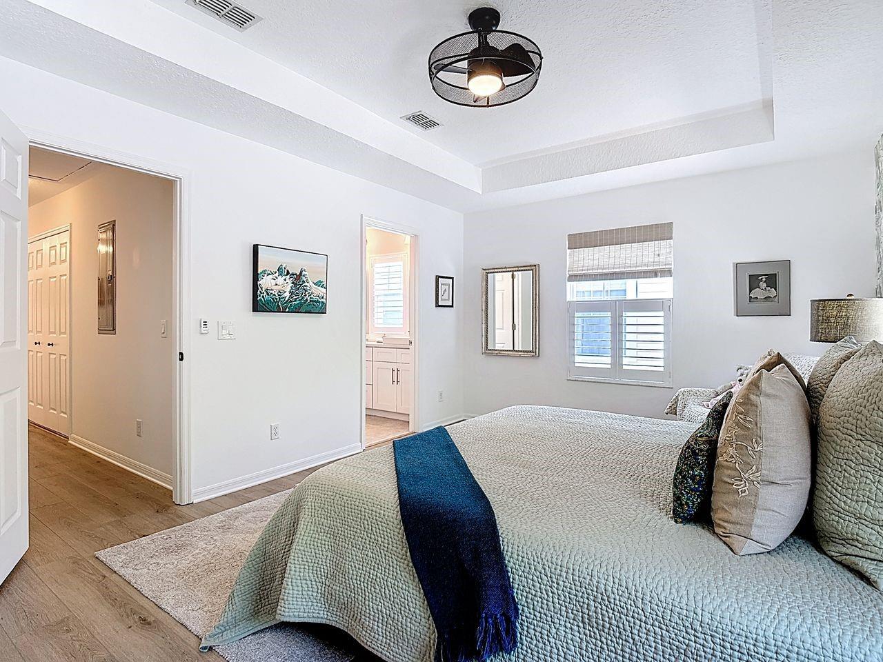 Image 27 of 47 For 1043 Nash Dr  1043