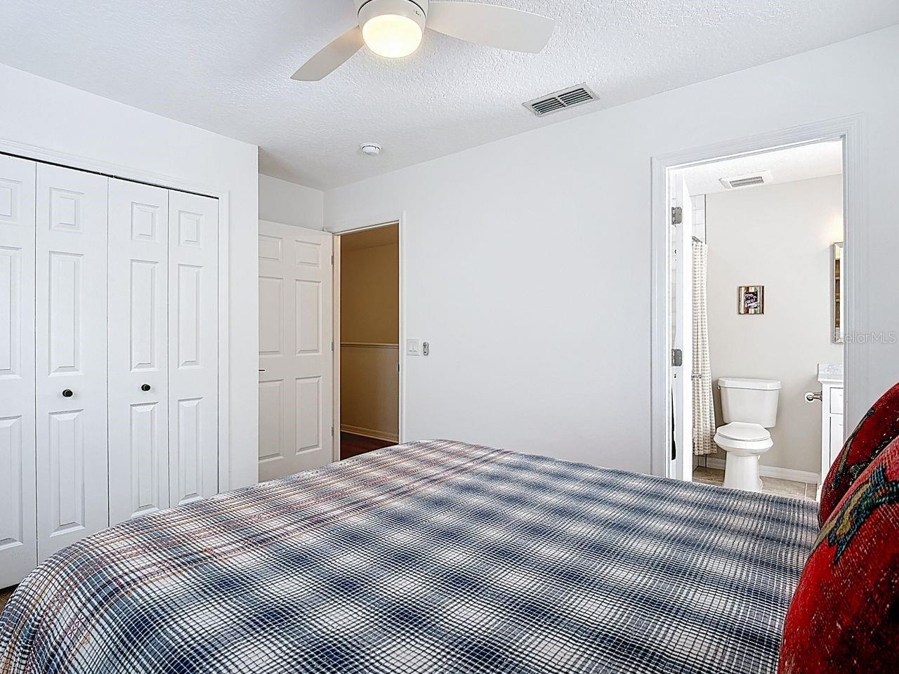 Image 34 of 47 For 1043 Nash Dr  1043