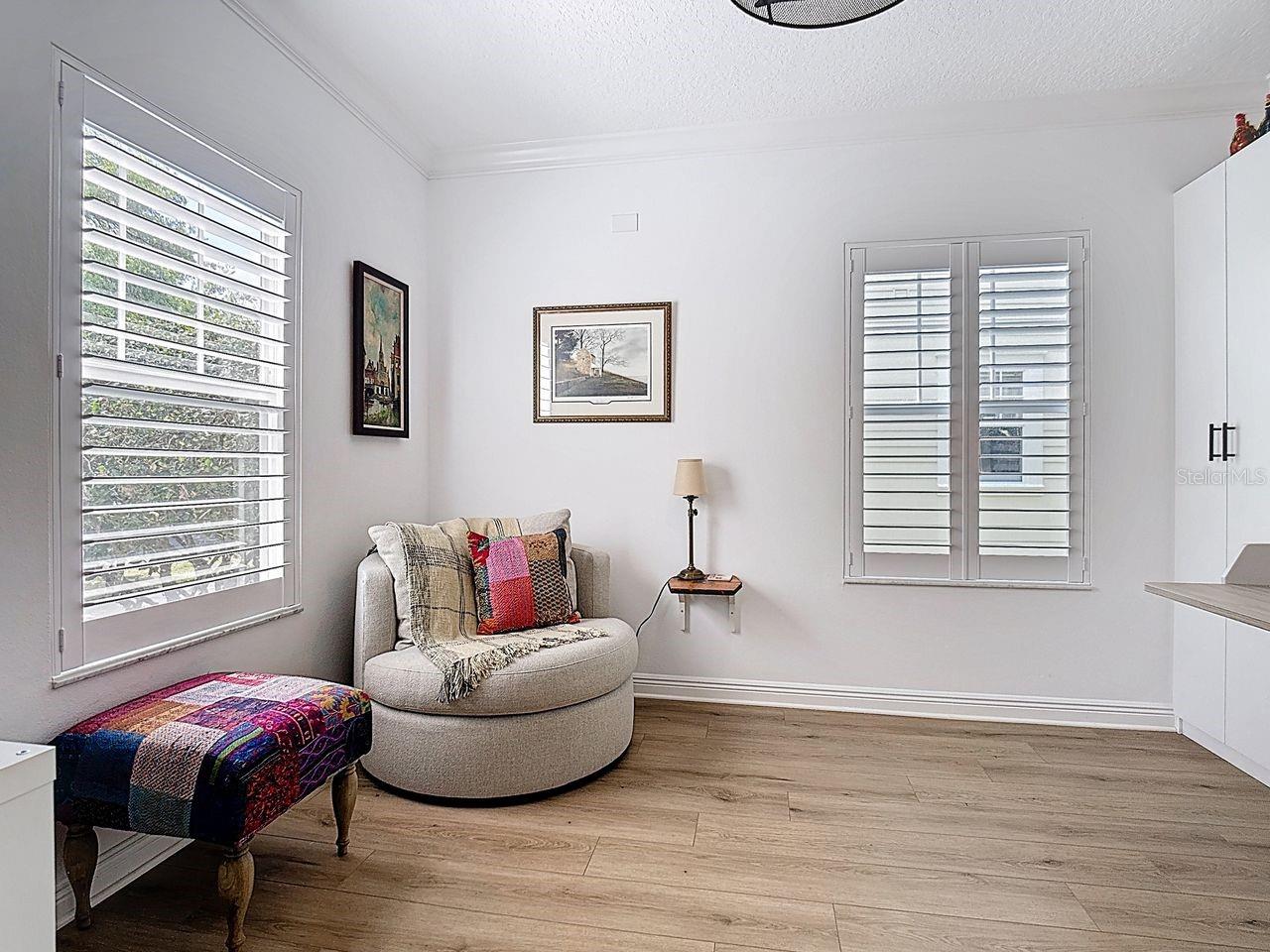 Image 7 of 47 For 1043 Nash Dr  1043