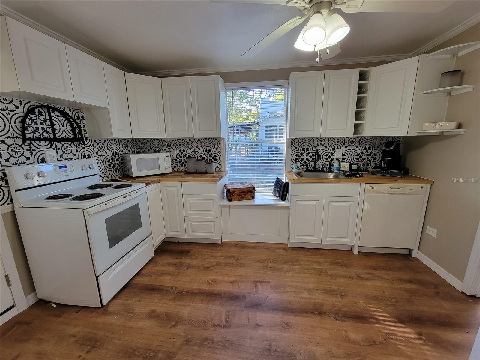 Image 21 of 29 For 717 Illinois Avenue