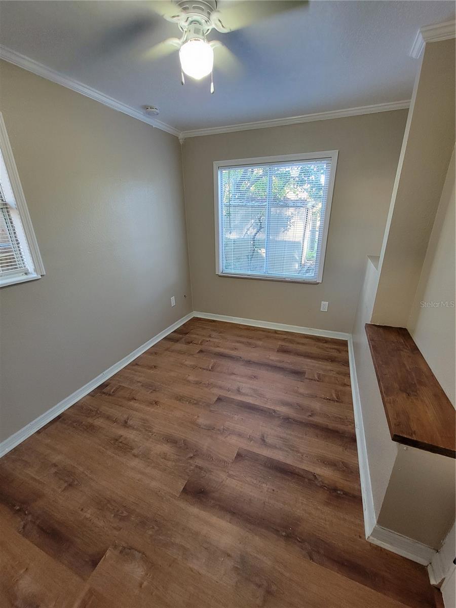 Image 26 of 29 For 717 Illinois Avenue