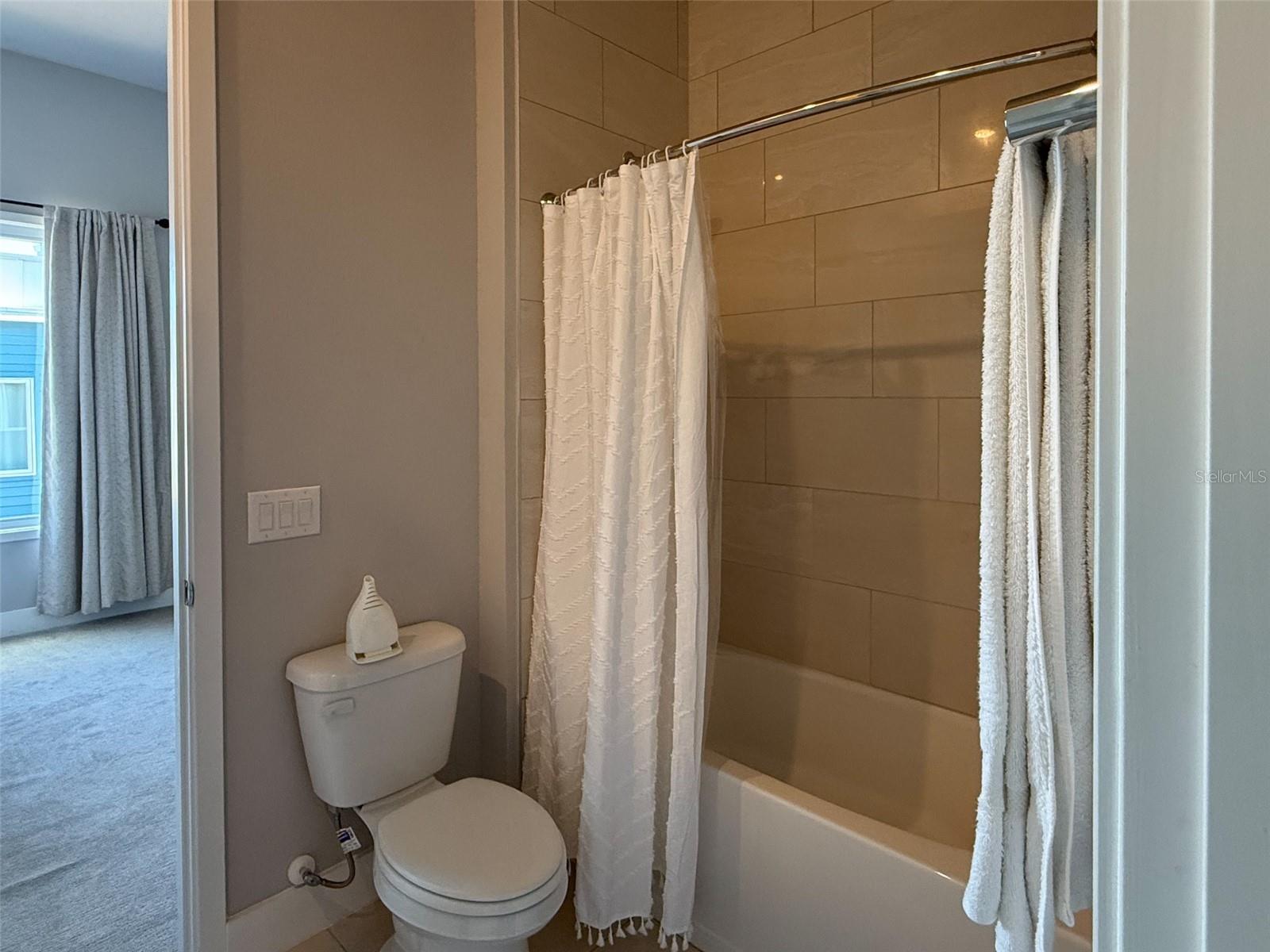 Image 11 of 25 For 7770 Sandy Ridge Drive 224