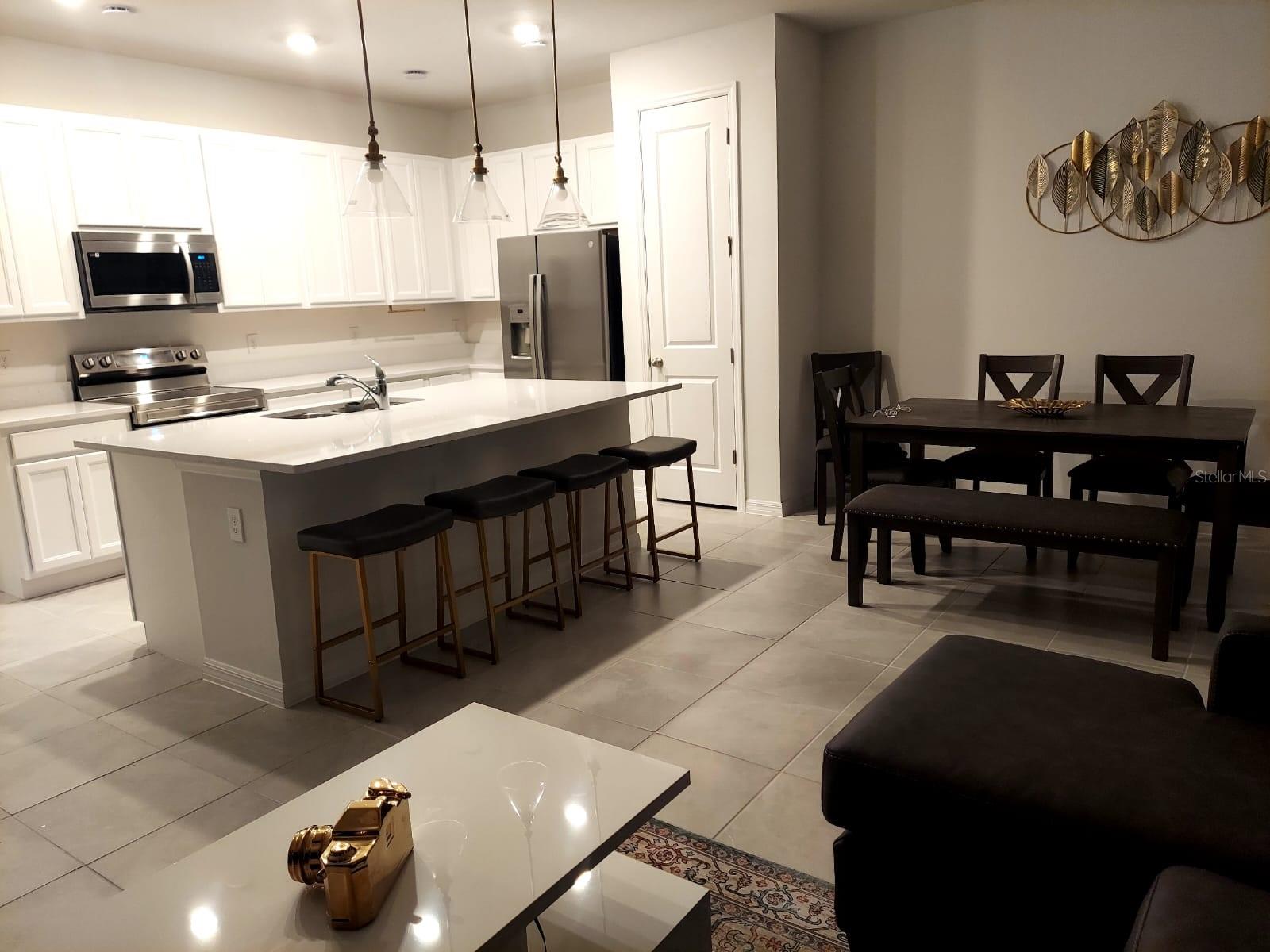 Image 2 of 26 For 804 Longboat Drive 804