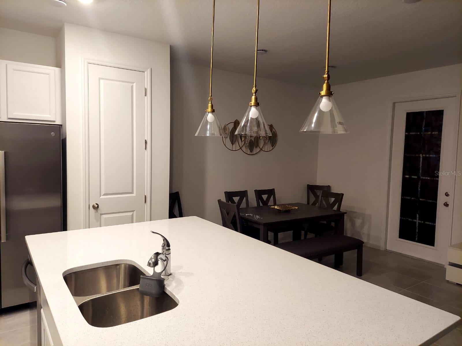 Image 6 of 26 For 804 Longboat Drive 804