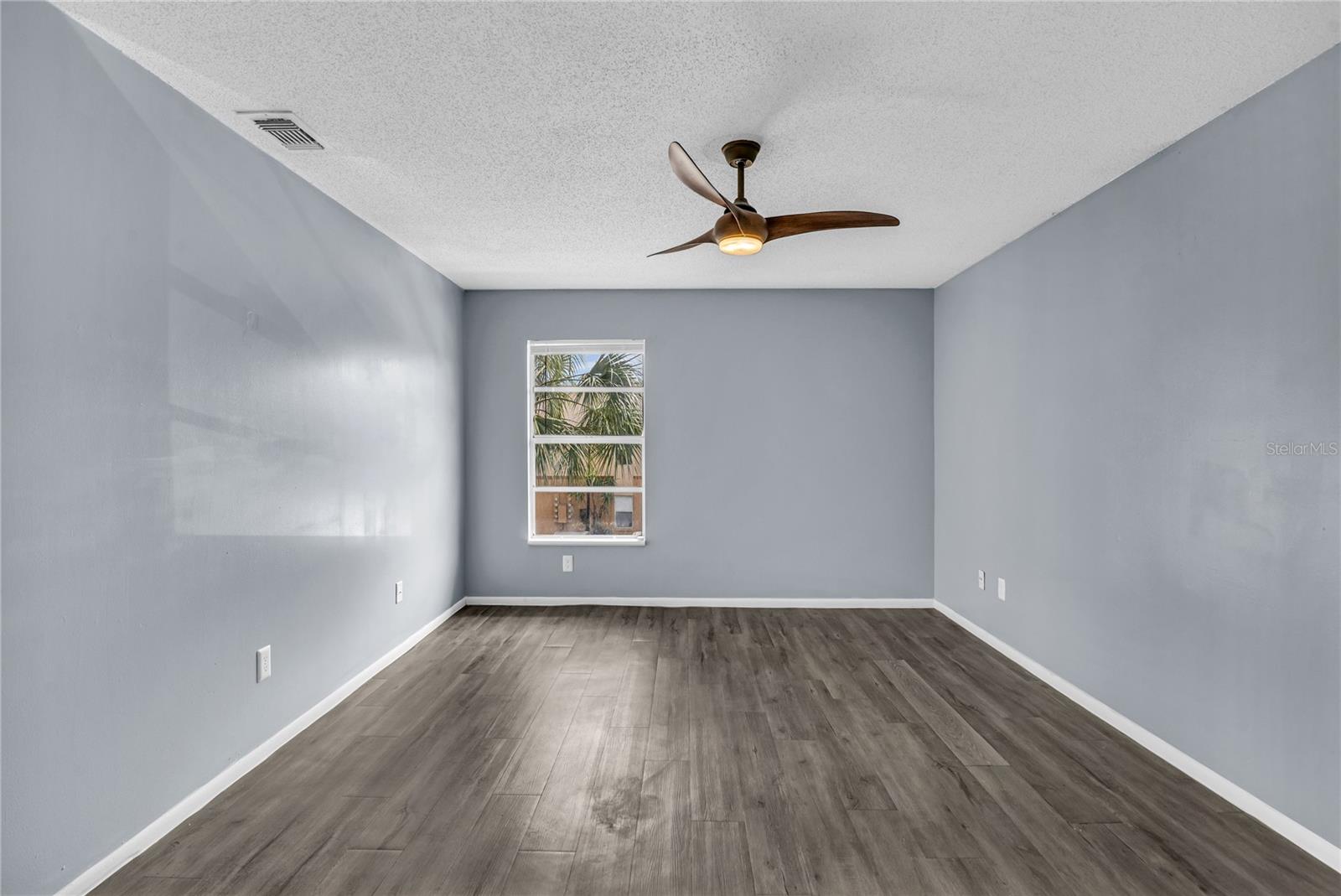 Image 18 of 31 For 4830 Semoran Boulevard 1108