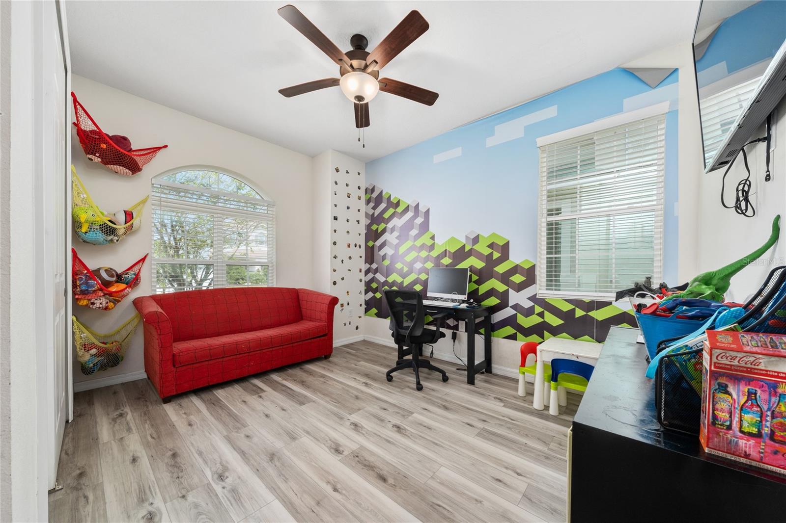 Image 10 of 38 For 2121 Avian Loop