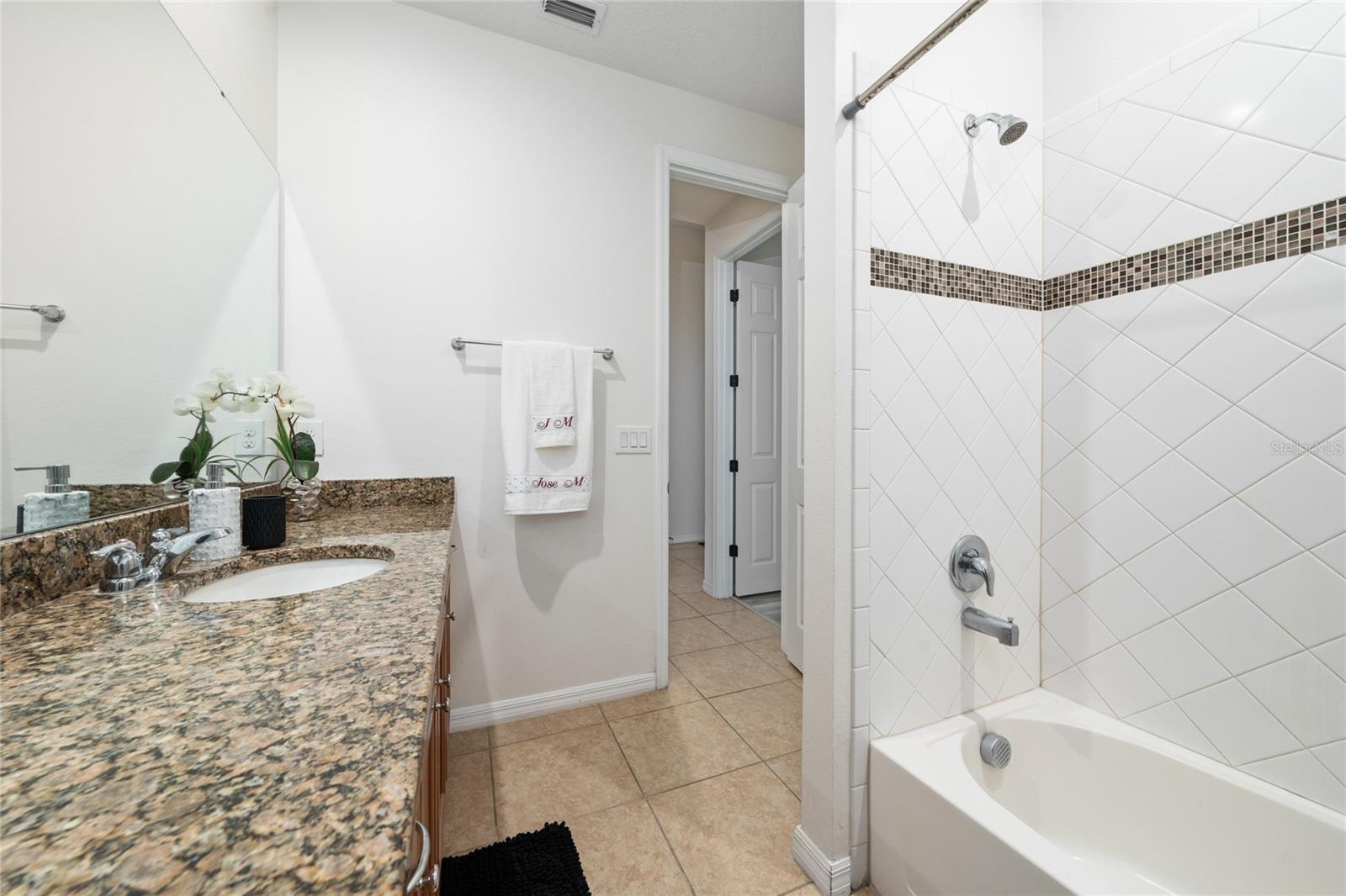 Image 13 of 38 For 2121 Avian Loop