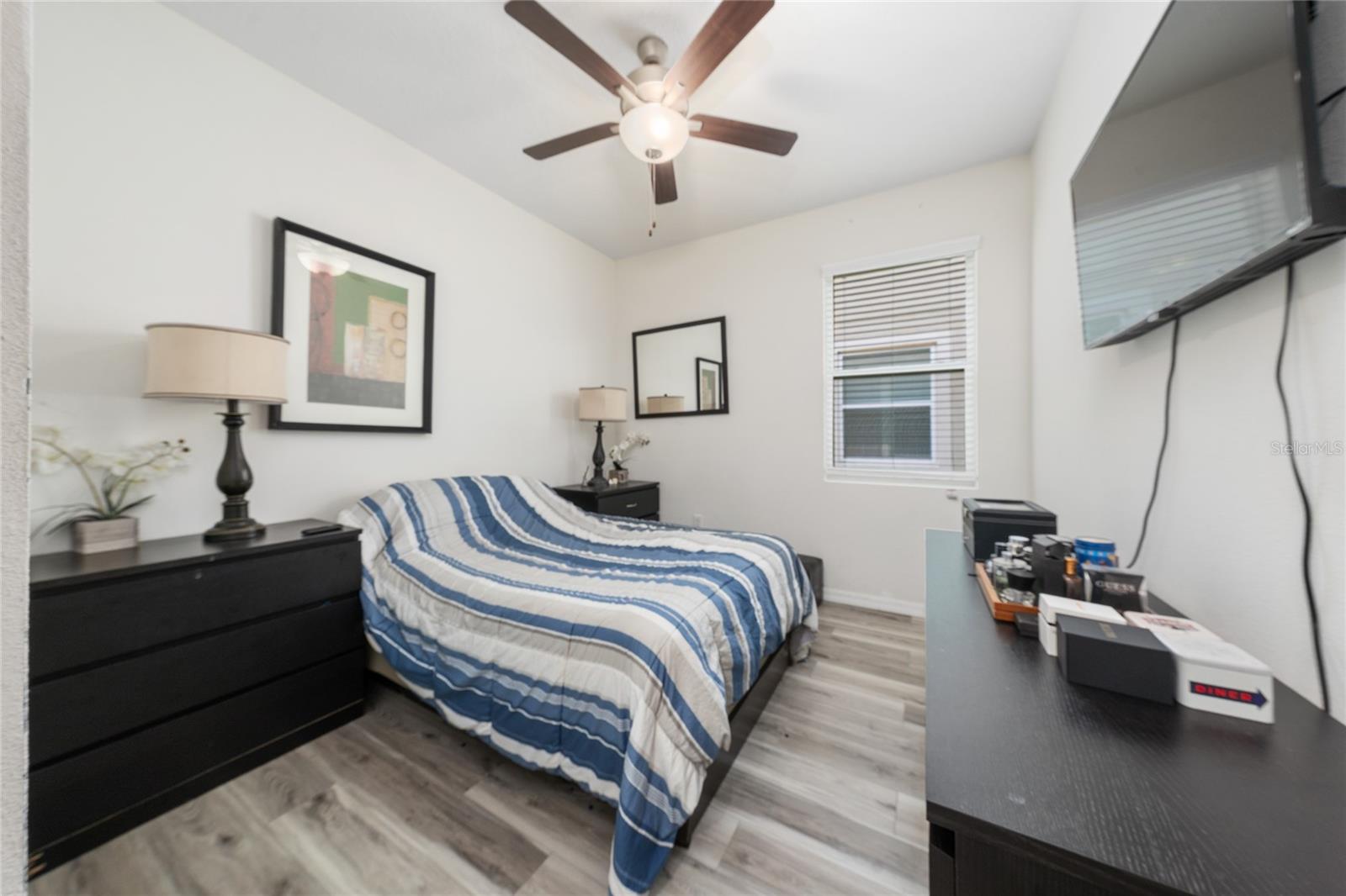 Image 18 of 38 For 2121 Avian Loop