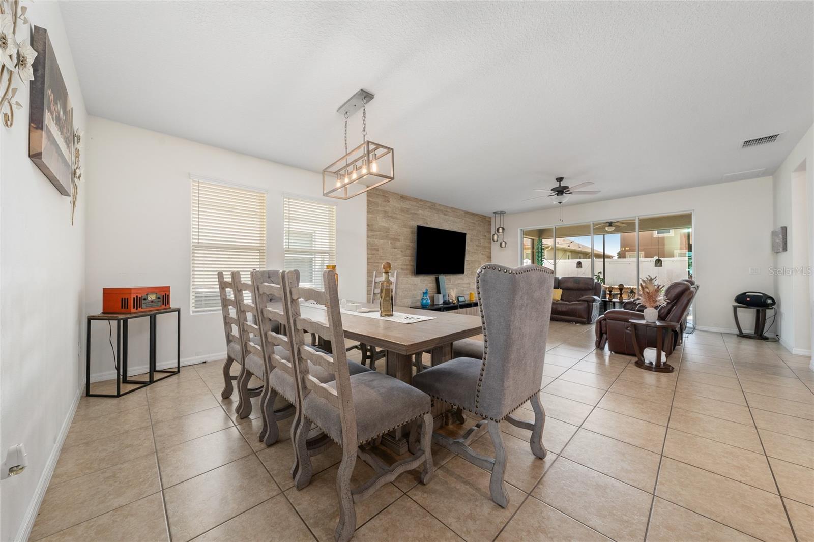 Image 20 of 38 For 2121 Avian Loop