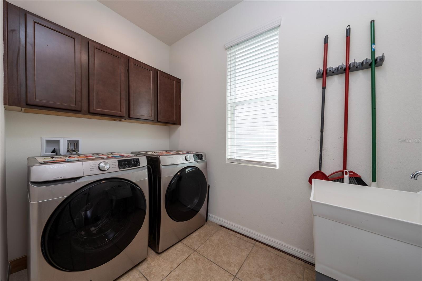 Image 32 of 38 For 2121 Avian Loop