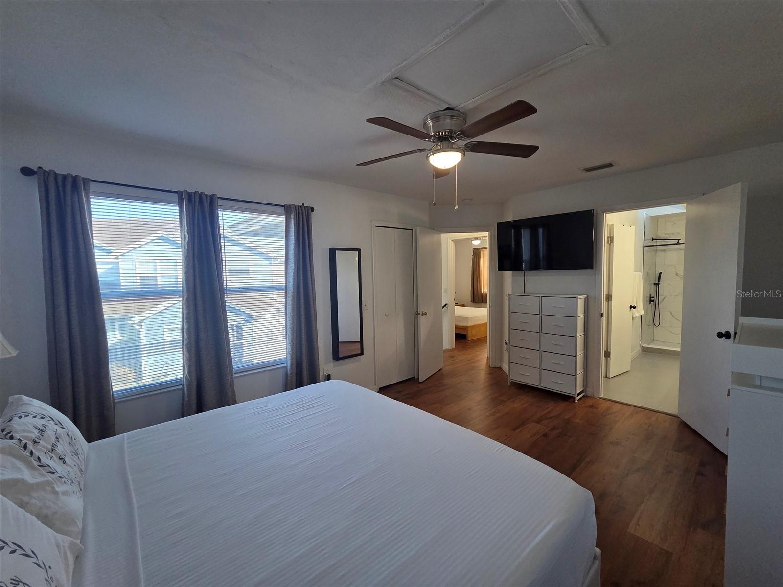 Image 10 of 32 For 803 Caribbean Drive  A