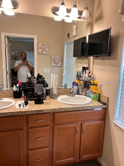 Image 12 of 15 For 418 Blue Lake Circle