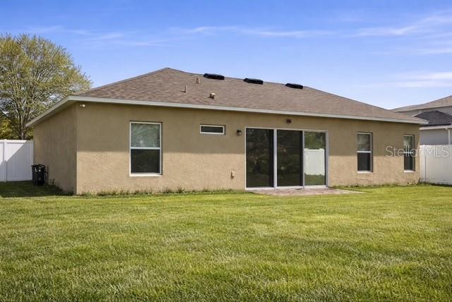 Image 14 of 15 For 418 Blue Lake Circle