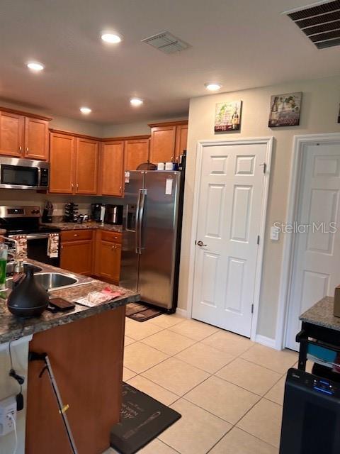 Image 6 of 15 For 418 Blue Lake Circle