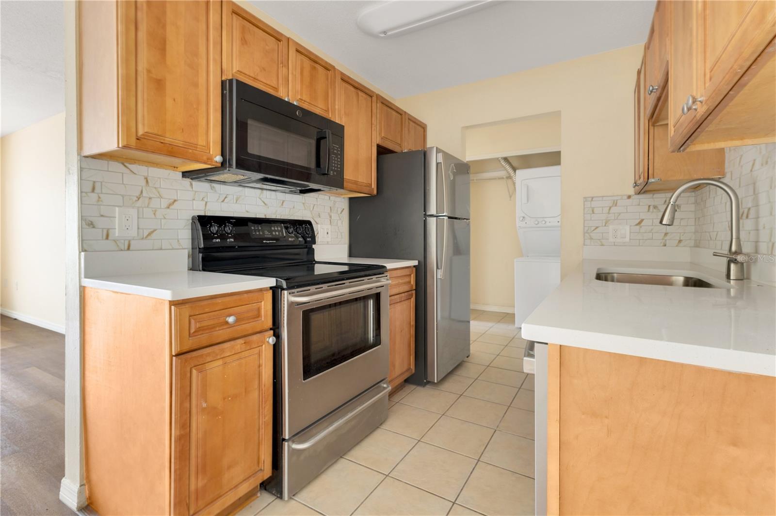 Image 20 of 23 For 1695 Lee Road E103