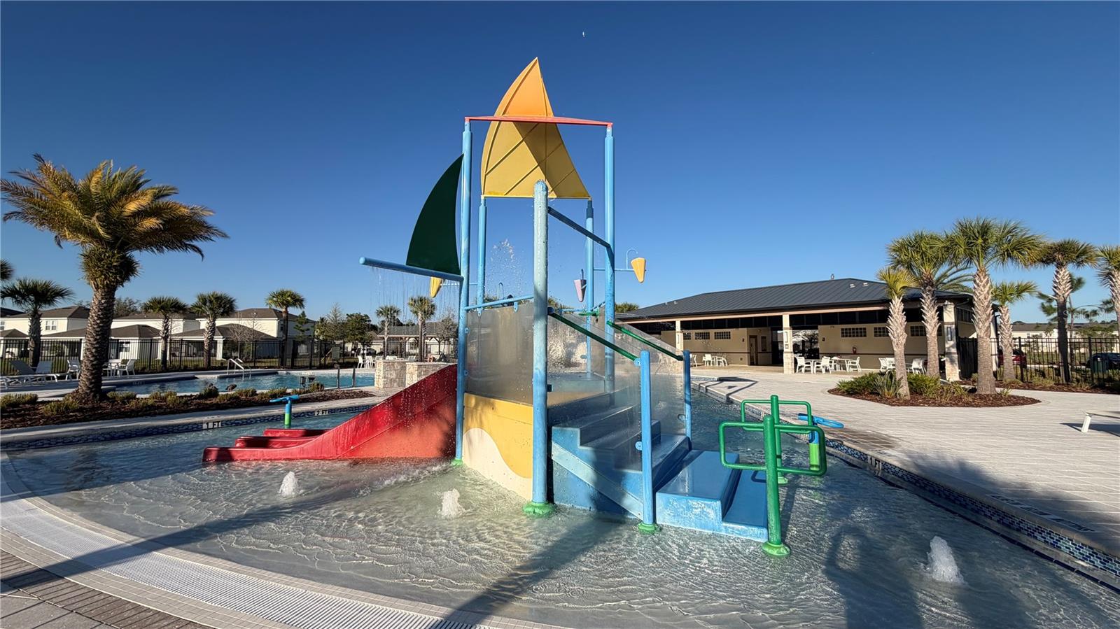 Image 13 of 18 For 5003 Royal Point Avenue