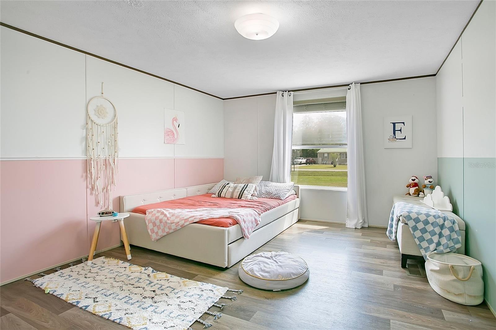 Image 13 of 30 For 25117 Antler