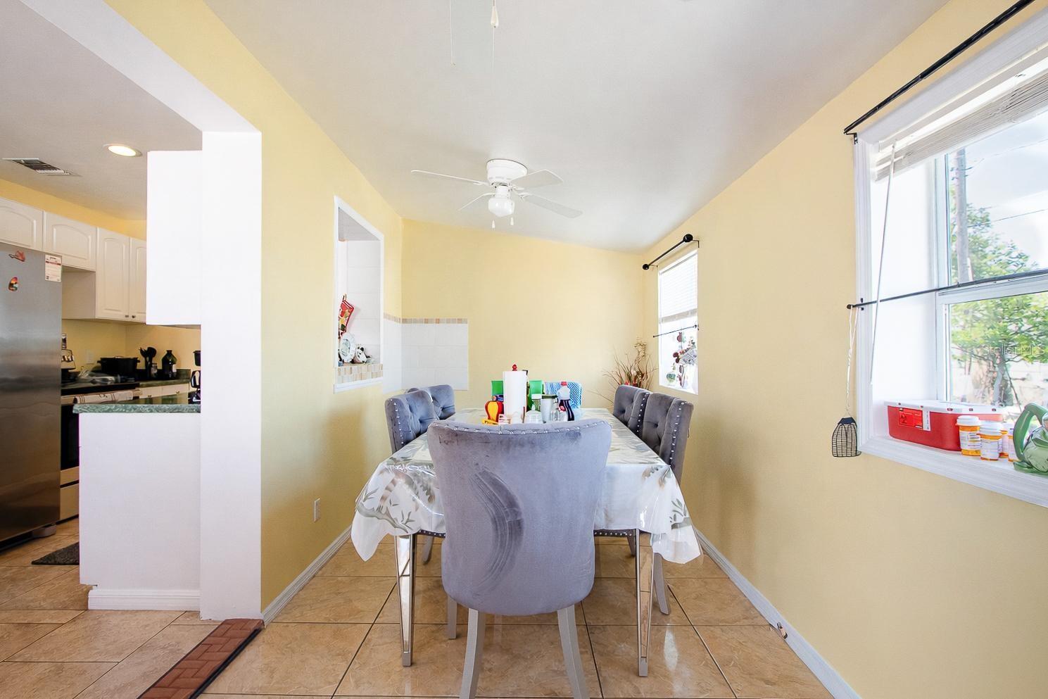 Image 21 of 29 For 4401 Edgebrook