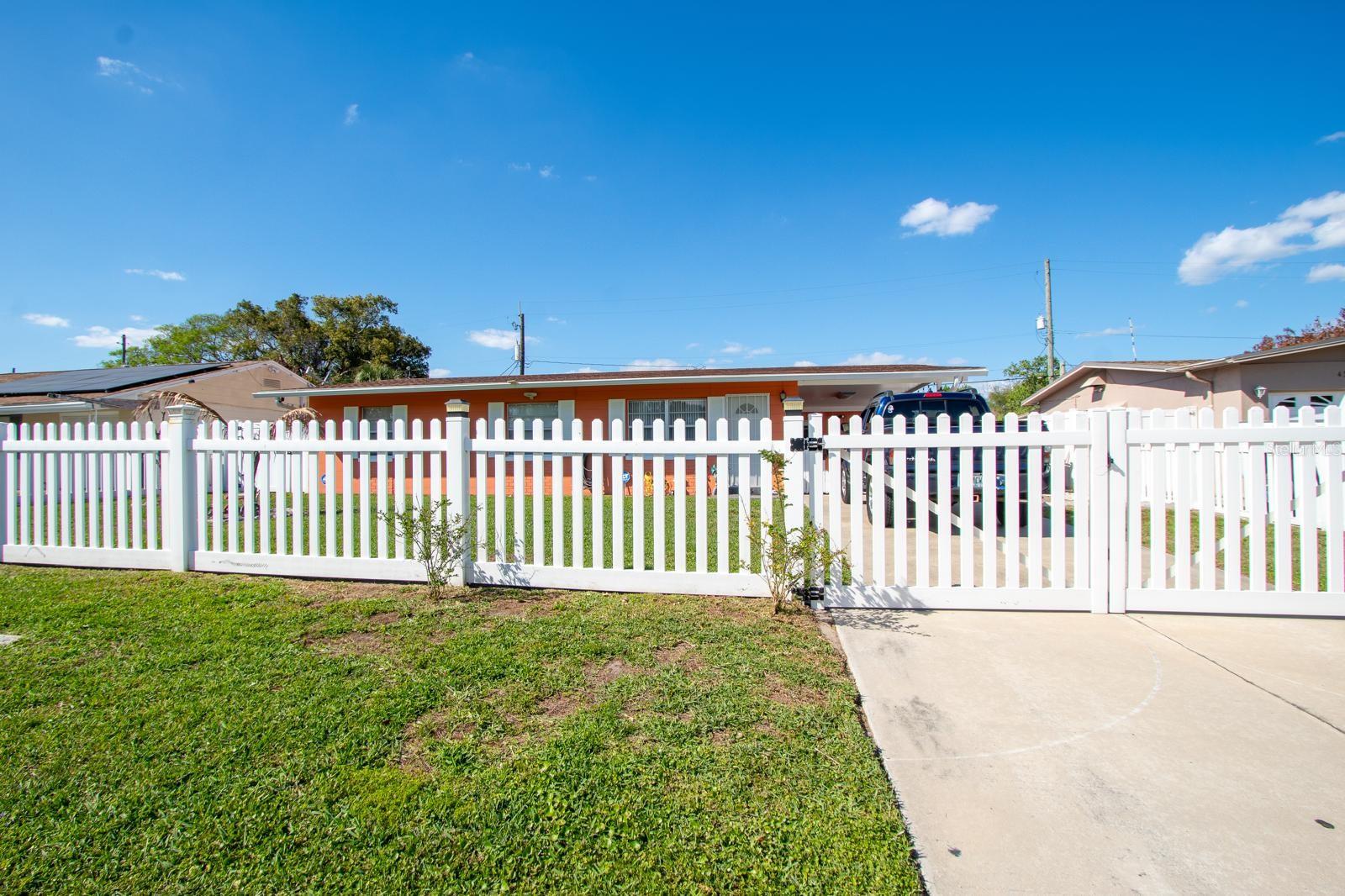 Image 4 of 29 For 4401 Edgebrook