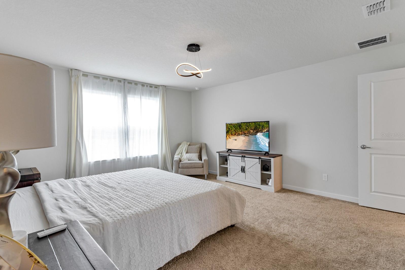 Image 16 of 41 For 5674 Arborvista Drive