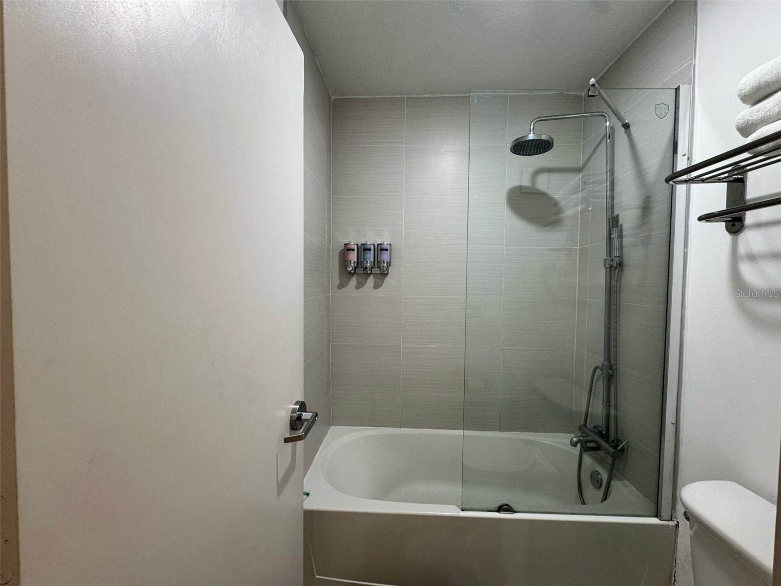 Image 9 of 18 For 5245 Irlo Bronson Memorial Highway 210