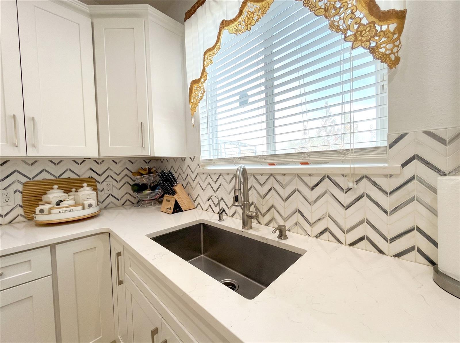 Image 10 of 38 For 3425 Perching Road