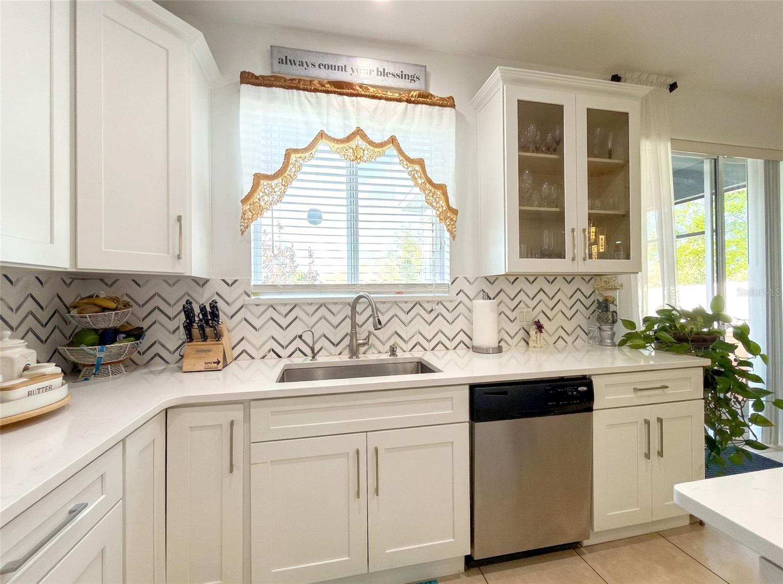 Image 11 of 38 For 3425 Perching Road