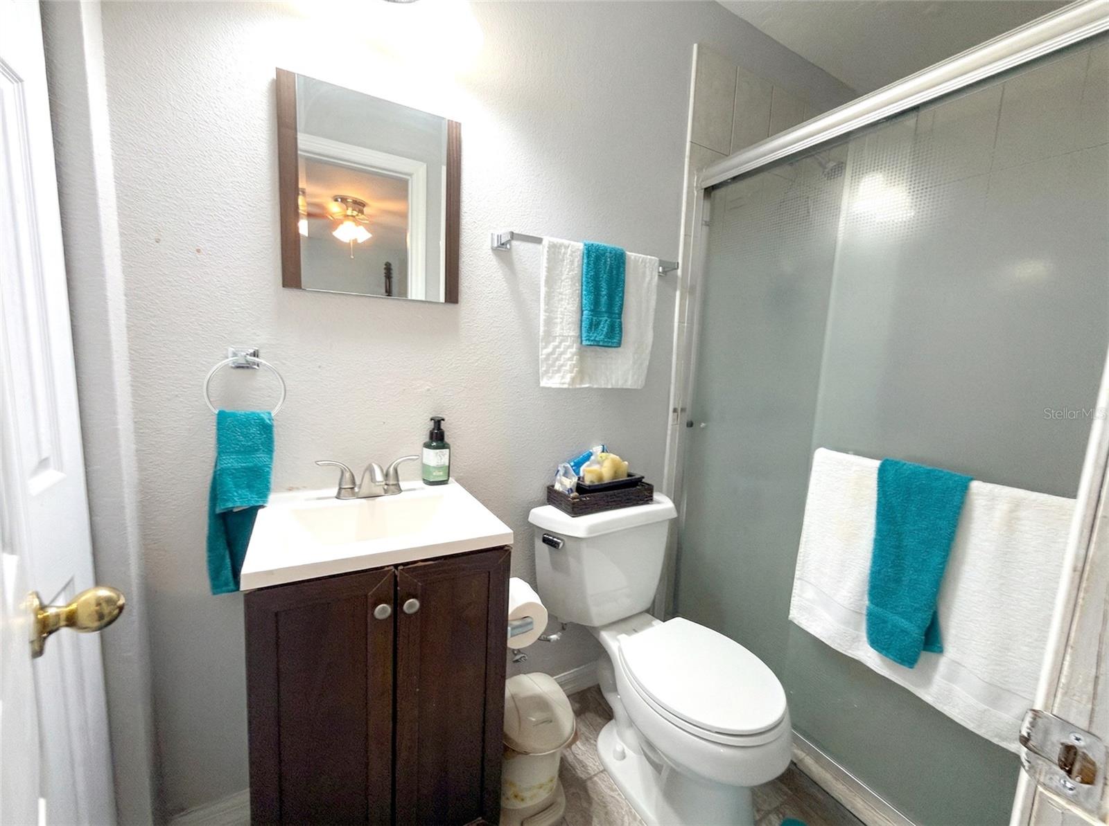 Image 28 of 38 For 3425 Perching Road