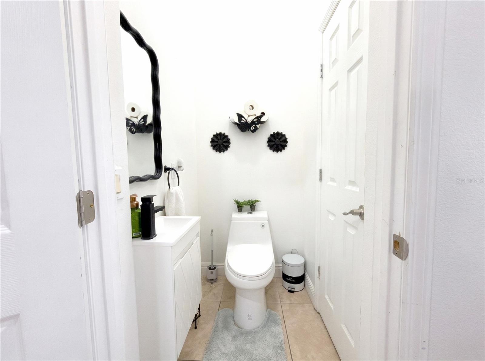 Image 7 of 38 For 3425 Perching Road