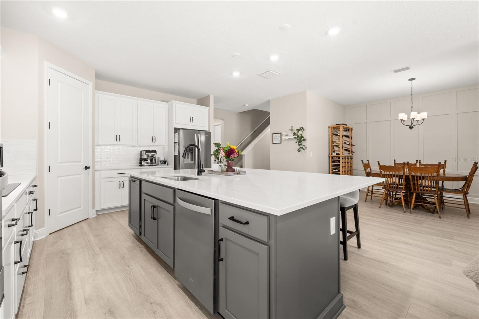 Image 10 of 56 For 4542 Lions Gate Avenue