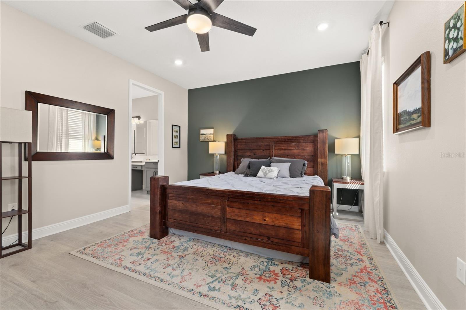 Image 18 of 56 For 4542 Lions Gate Avenue