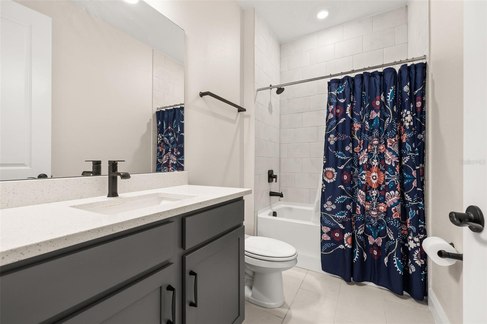 Image 26 of 56 For 4542 Lions Gate Avenue