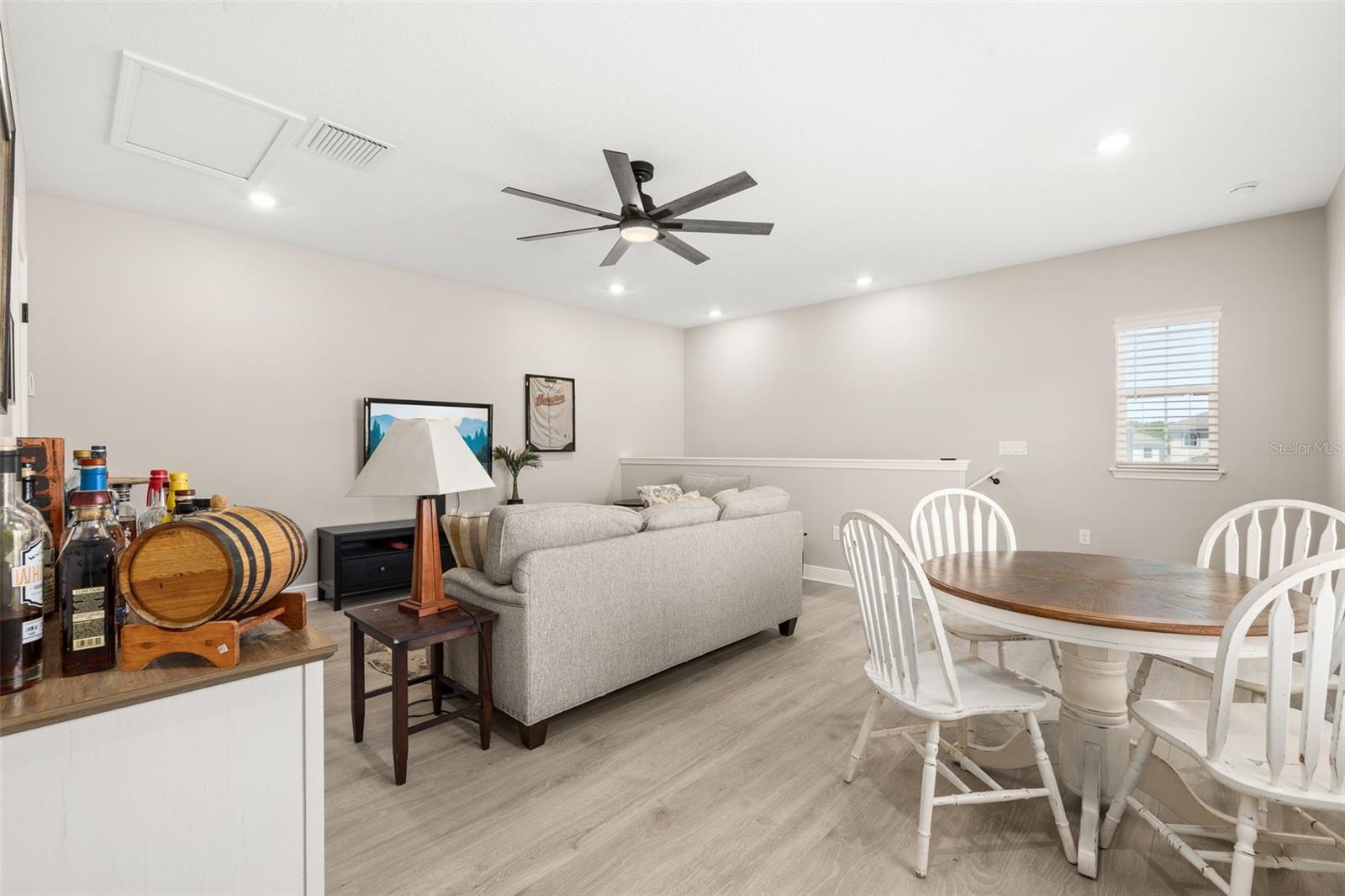 Image 36 of 56 For 4542 Lions Gate Avenue