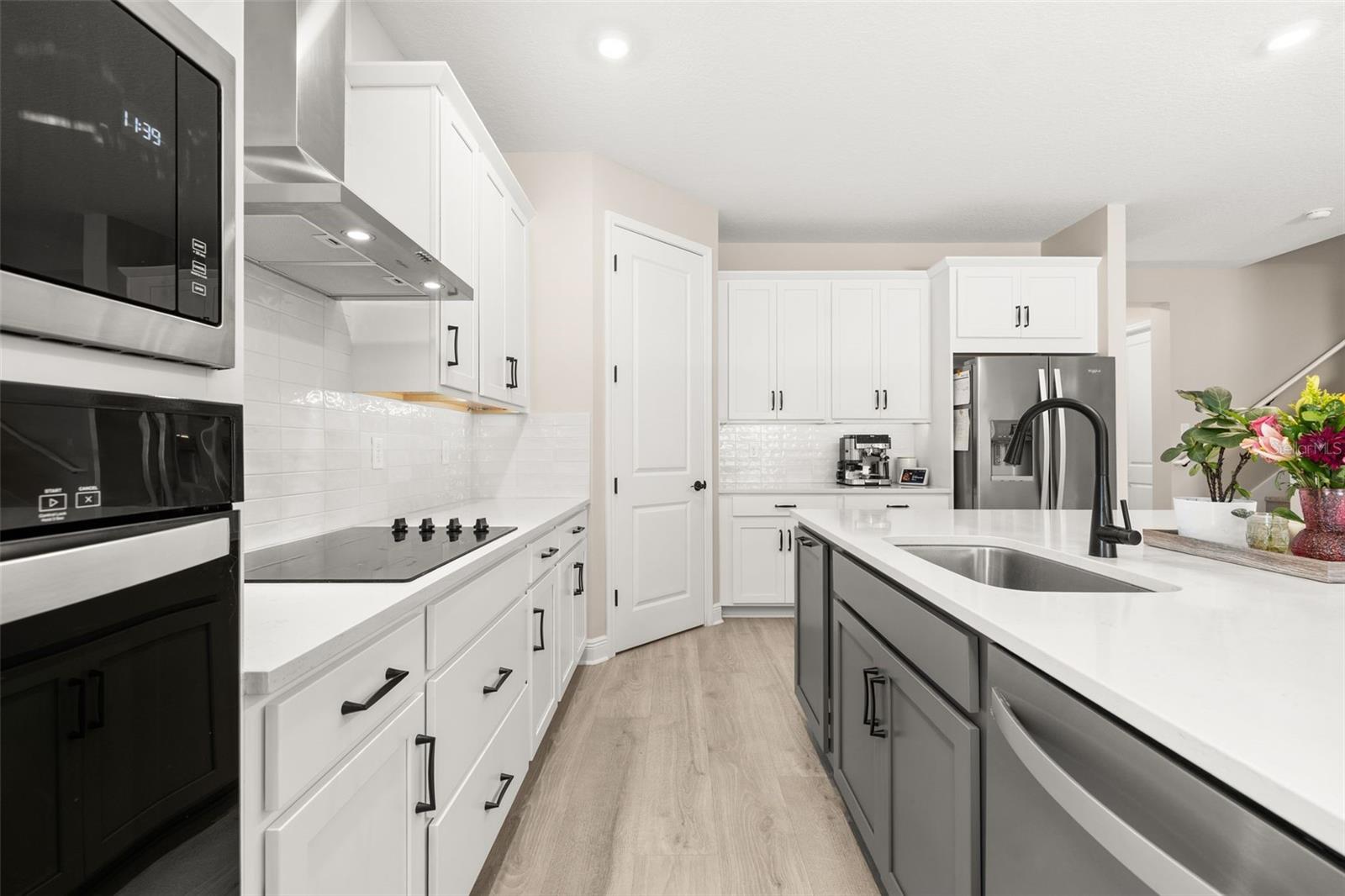 Image 7 of 56 For 4542 Lions Gate Avenue