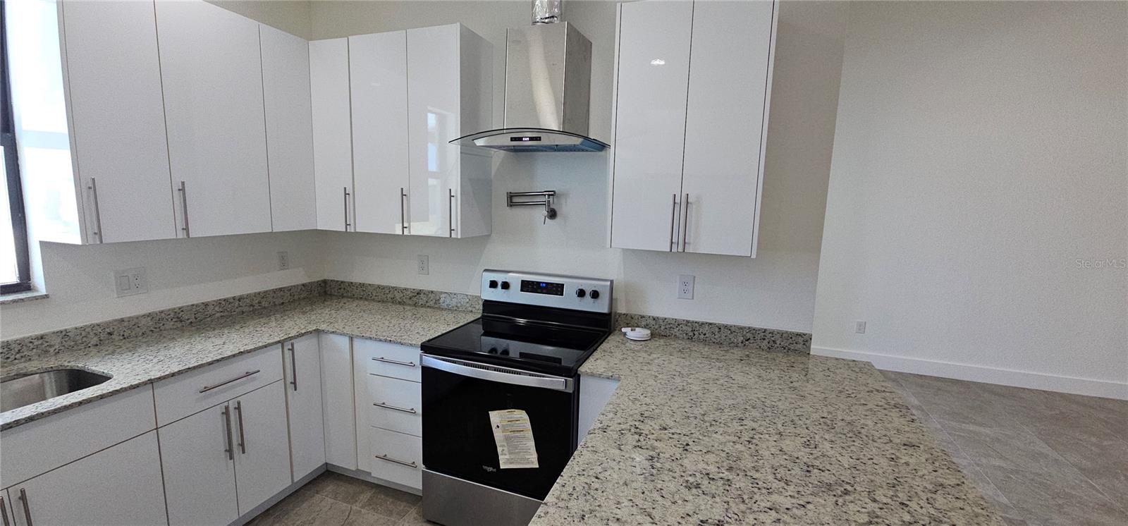 Image 14 of 48 For 3413 18th Street