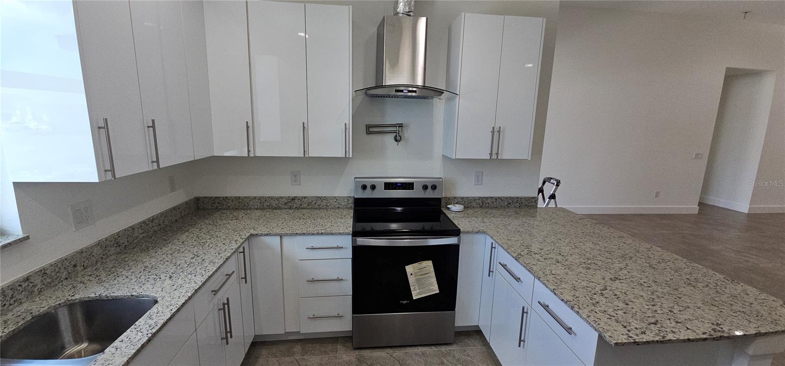 Image 17 of 48 For 3413 18th Street