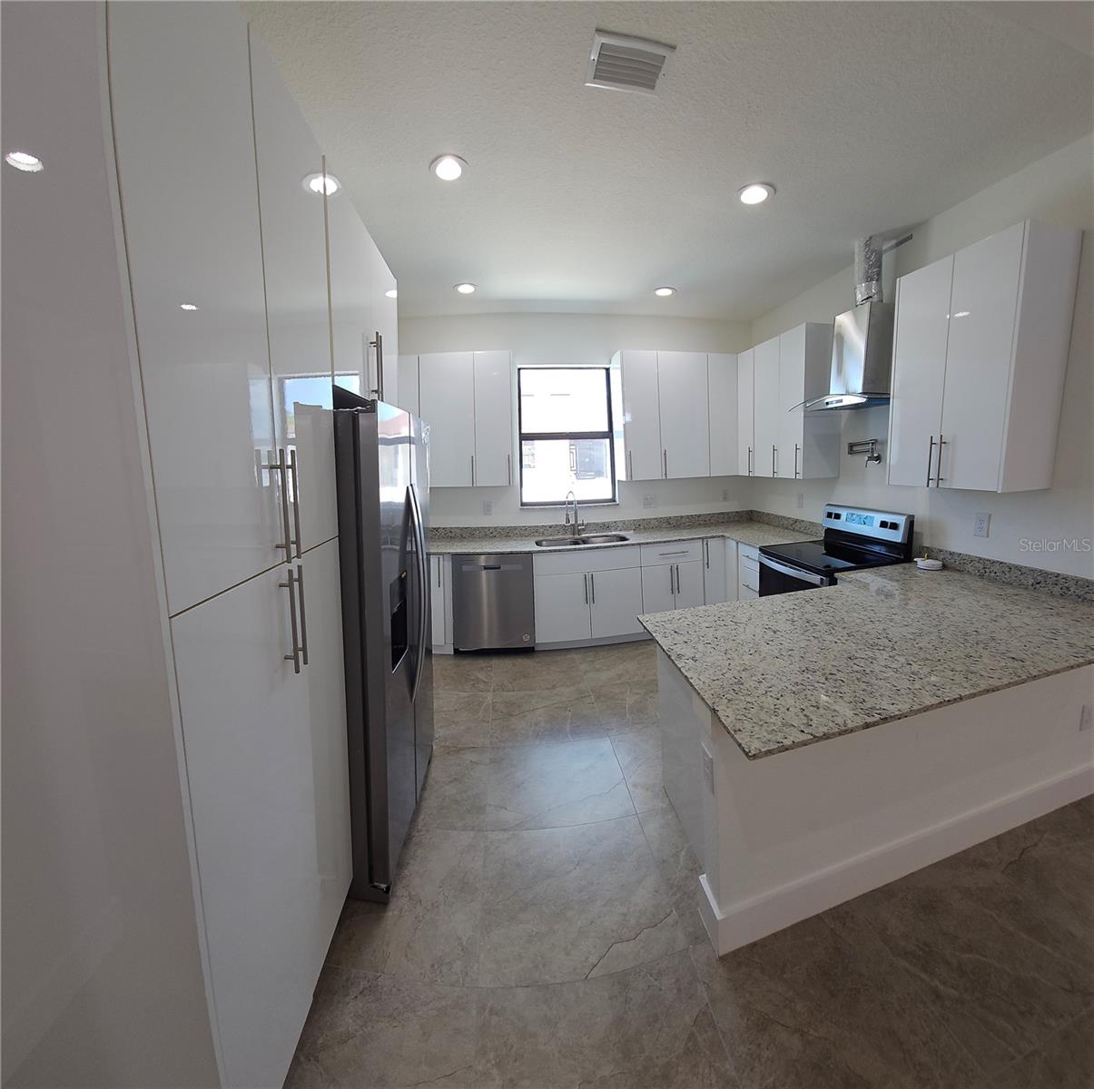 Image 27 of 48 For 3413 18th Street