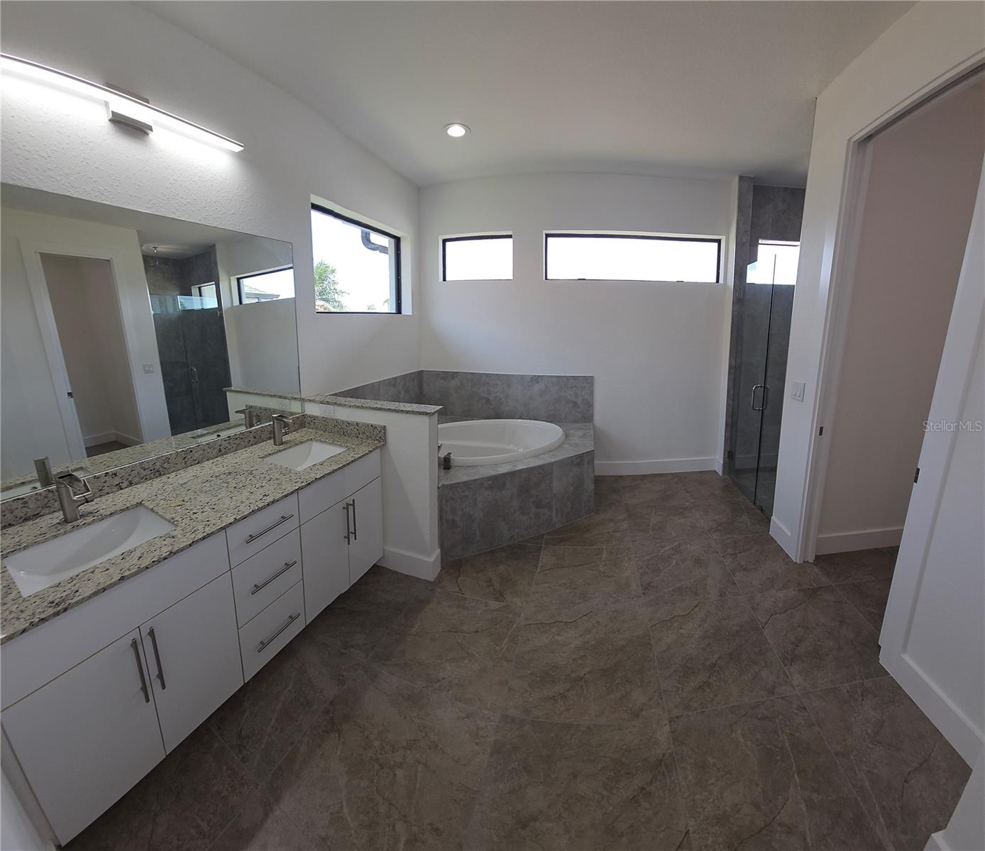 Image 34 of 48 For 3413 18th Street