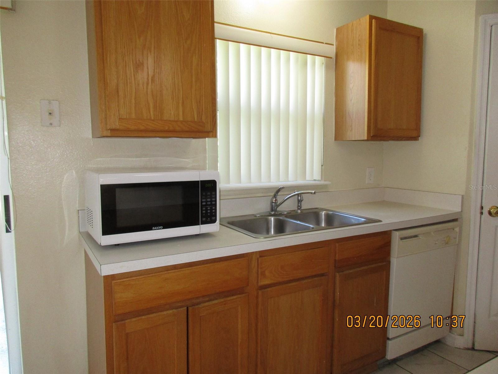 Image 14 of 44 For 11879 Bentry Street