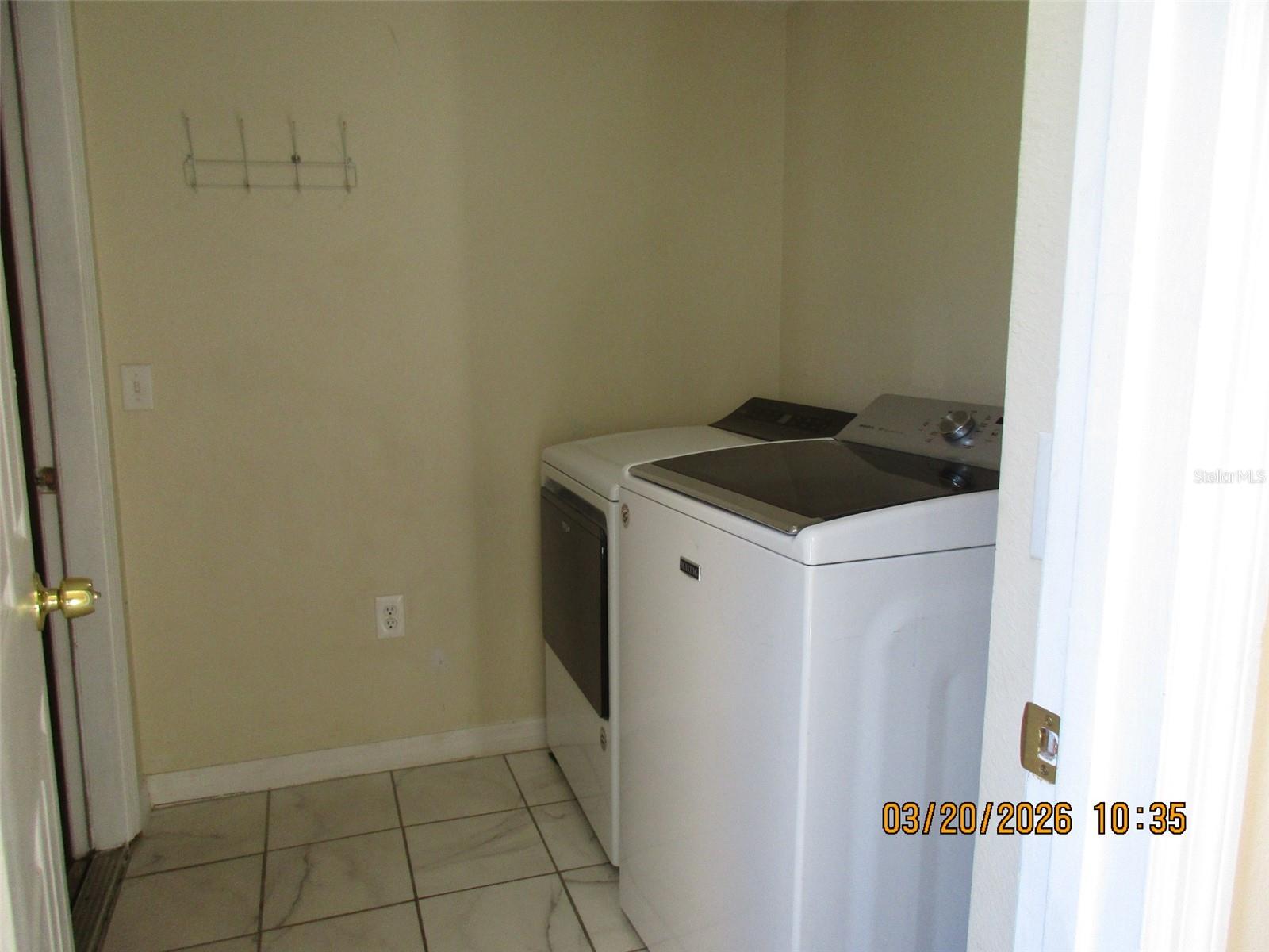 Image 4 of 44 For 11879 Bentry Street