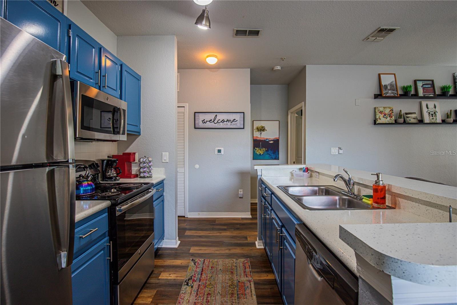 Image 10 of 32 For 8913 Legacy Court 111