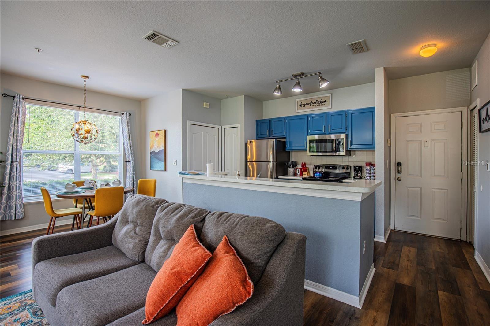 Image 8 of 32 For 8913 Legacy Court 111