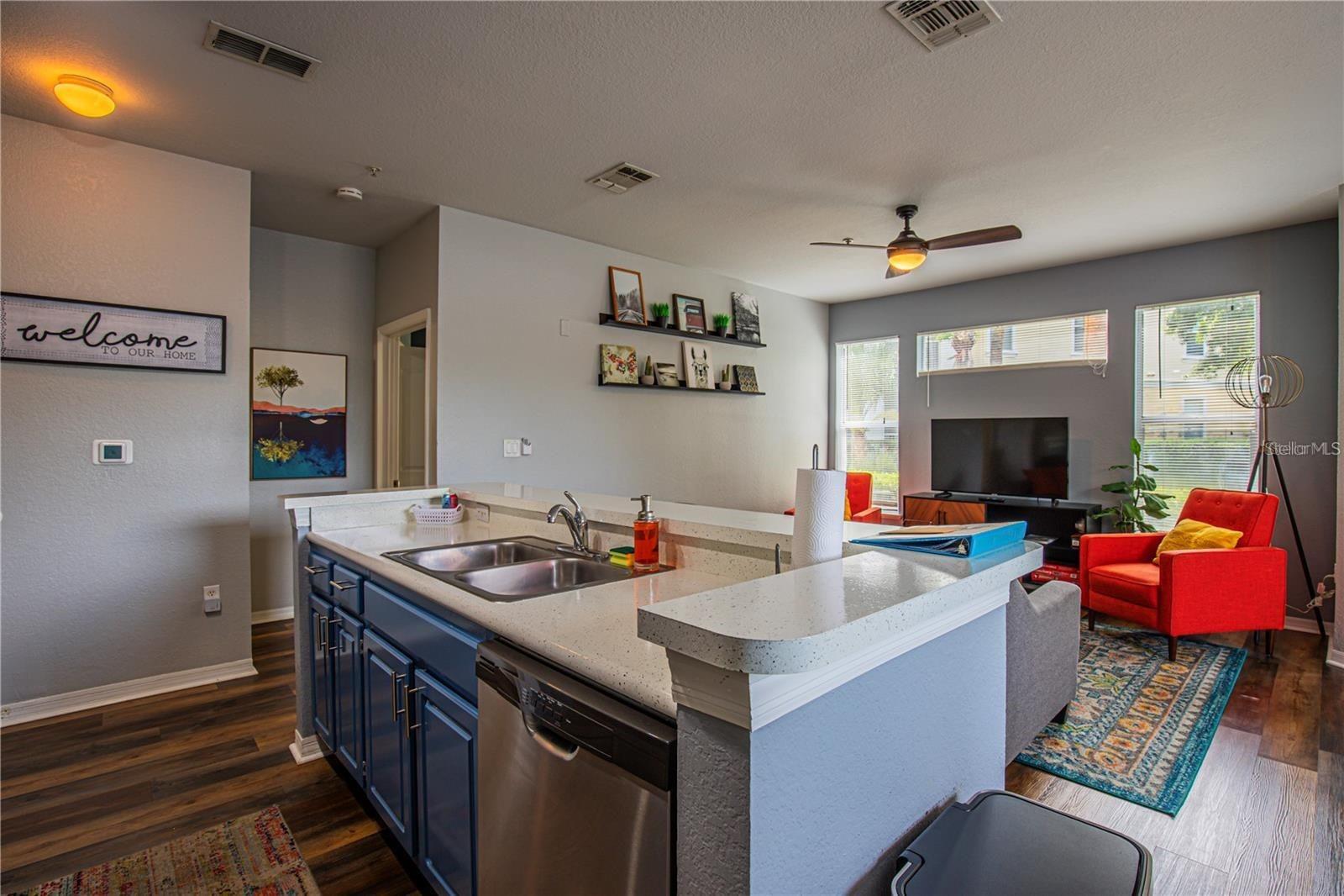 Image 9 of 32 For 8913 Legacy Court 111